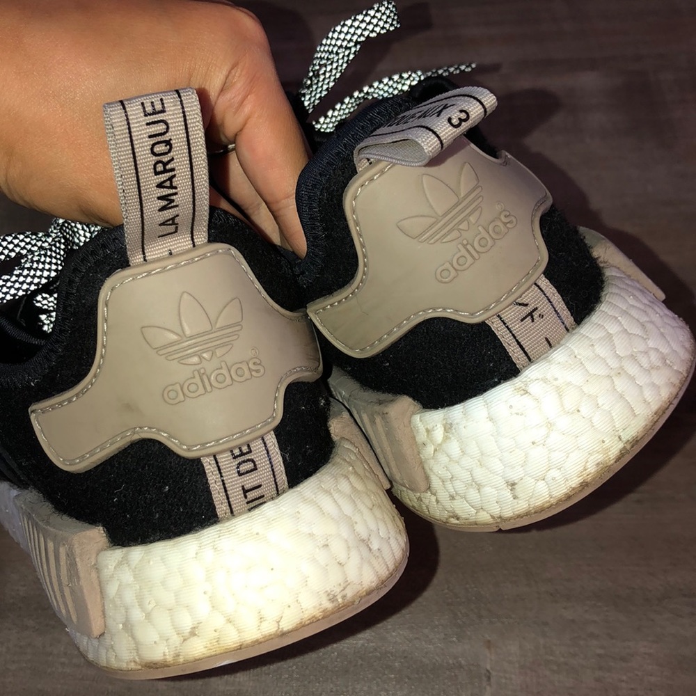 GUC Mens Adidas NMD sneakers size 9.5 - Picture 6 of 8